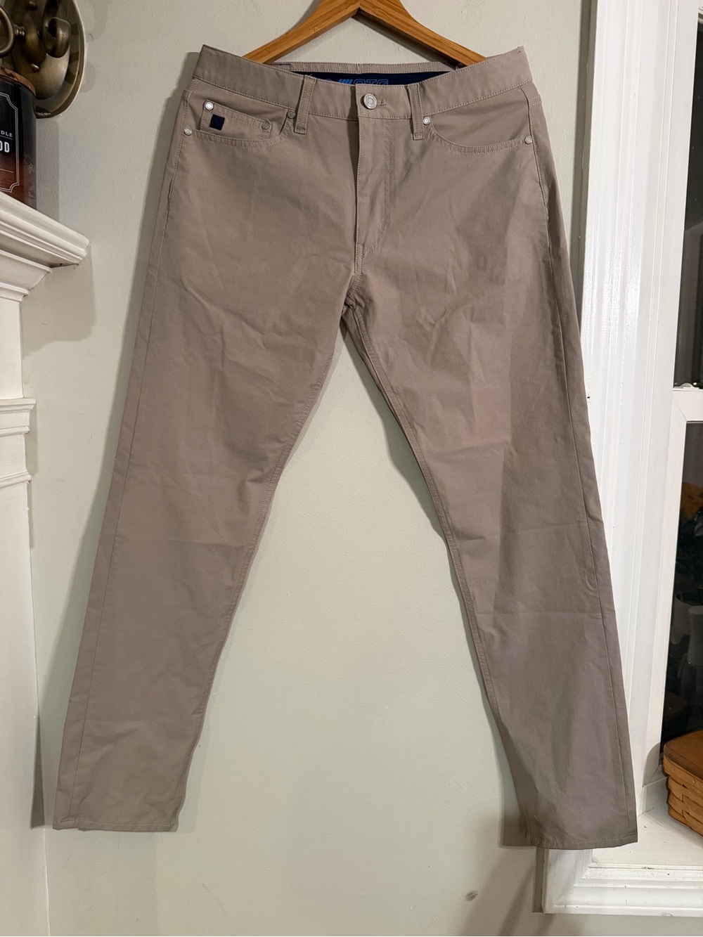 Vineyard Vines Men's On-The-Go Performance Pants Khaki Stone 31x32